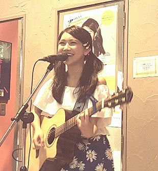 「井上苑子×WEGOコラボイベント開催、ファンとの双子コーデも」