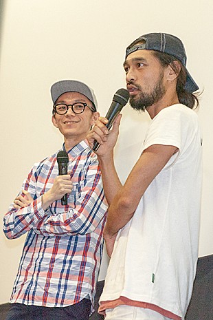 「17万票獲得したミュージシャン 三宅洋平の映画『選挙フェス！』初日舞台挨拶「全部が出ている」」