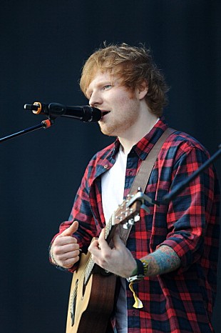 「エド・シーランが吐露……ザ・ウィークエンドとカニエ・ウェストのコラボが進行中」