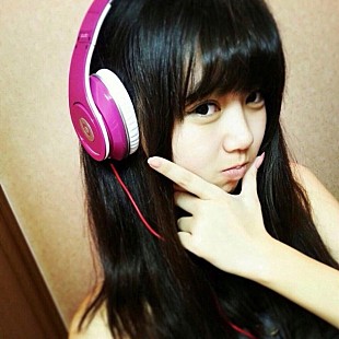 「江野沢愛美 ピストルポーズを流行らせた人気モデルはツイッターの神？」