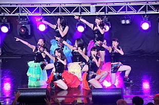 「さんみゅ～ ベッキー先輩とのコラボ曲＆黒衣装をアイドルフェスで初披露」