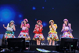 「【GIRLS&#039; FACTORY 15】2日目レポート：ももクロ、miwaクロ、色別ユニット、和田アキ子に岸谷香と豪華出演陣乱れ入りの4時間に」