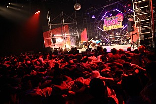 「BiSH TIFでの前代未聞の立ち振る舞いで「BiSの踏み絵」では片付けられない次元へ」