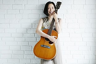 「植村花菜 幸せオーラ全開の新アーティスト写真公開」