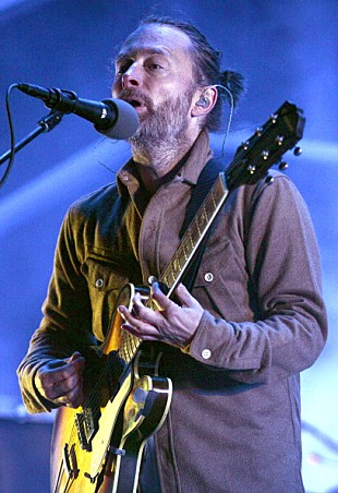 「トム・ヨーク、大学で知り合い23年共にしたパートナーと破局」