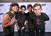 ファイヴ・セカンズ・オブ・サマー「5SOSのマイケル、心の病に苦しんでいたことをステージ上で告白」1枚目/1