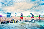 BABYMETAL「BABYMETAL、イギリス・大型野外フェス出演に9万人が熱狂」1枚目/4