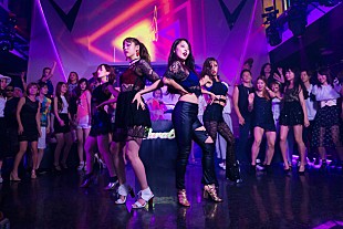 「Carat 渋谷女子高生投票1位のセクシー＆キュート軍団に学園祭オファー殺到」