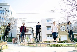 「スピッツに大抜擢された奇天烈インストバンド“Manhole New World”新作MV公開 11/7には初ワンマンも」