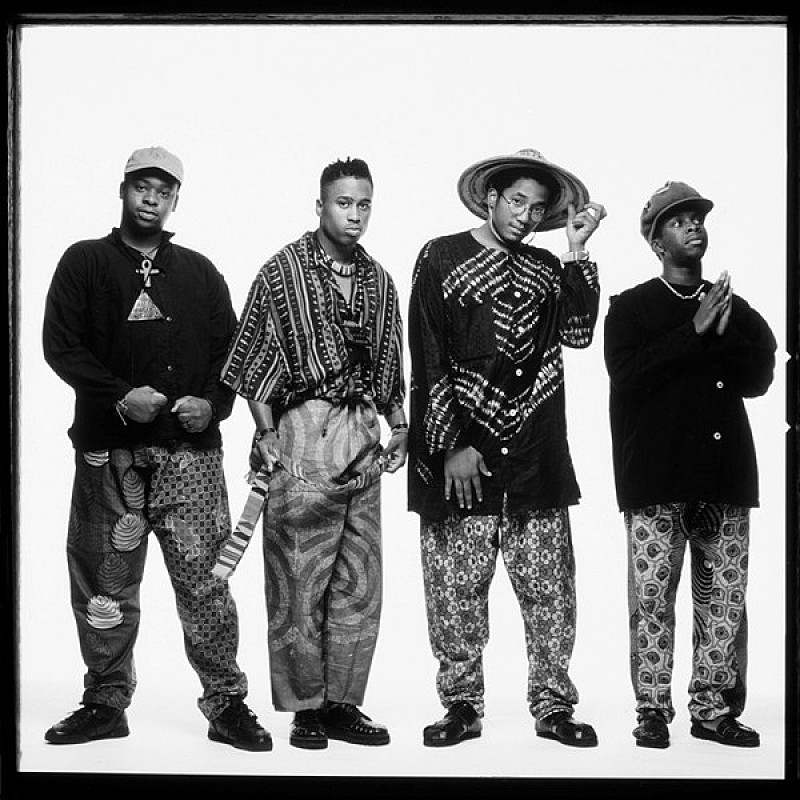 ATCQ、デビュー作の25周年盤にファレルの「ボニータ・アップルバム」新リミックスが収録　一部試聴も開始