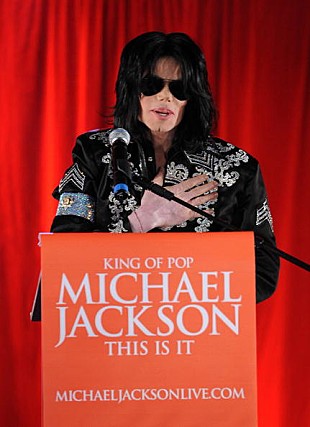 「“マイケル・ジャクソン最期の16週間”がテレビ番組に」