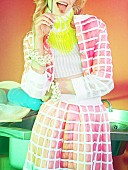 ＳＯＰＨＩＥ「きゃりーぱみゅぱみゅ/安室奈美恵/マドンナを虜にするソフィー 最強シングルコレクション『プロダクト』発表」1枚目/2