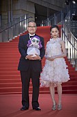 島崎遥香「AKB48島崎遥香＆中田秀夫監督【第28回東京国際映画祭】で『劇場霊』PR「絶好のデートムービー的ホラーです！」」1枚目/3