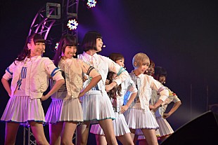 「中川翔子×でんぱ組.inc 最後のパンチラ祭りで自らスカートめくり上げ……公式レポ＆写真到着」