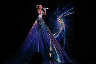 「倖田來未 VOCAL/DANCE/ENTERTAINMENT……そしてLOVEで魅了した15周年イヤー集大成「途中で辞める訳にはいかへんな」」