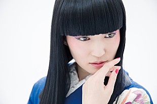 「安藤裕子 山口小夜子を彷彿させる和装新ビジュアル＆ライブトレイラー映像公開」