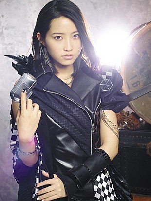 「沖縄初の美人アニソンシンガーMICHI アニメ『だがしかし』OPテーマに注目「私の並大抵のではない“駄菓子愛”を歌に」」