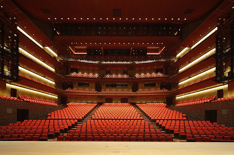 「メインホール」2枚目/9