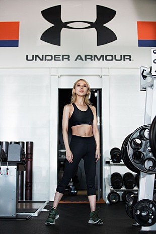 「加藤ミリヤ アンダーアーマーとサポートパートナー契約、新曲で高野人母美選手を応援」