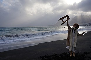 「Azumi 映画『函館珈琲』主題歌 Kj（Dragon Ash）プロデュースの新曲MV完成」