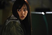 板野友美「板野友美 主演映画『のぞきめ』恐怖の衝撃予告編で大絶叫」1枚目/2