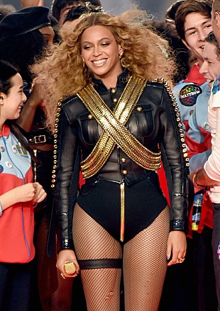 「ビヨンセが新曲＆MVをサプライズ公開、スーパーボウルで早速披露」