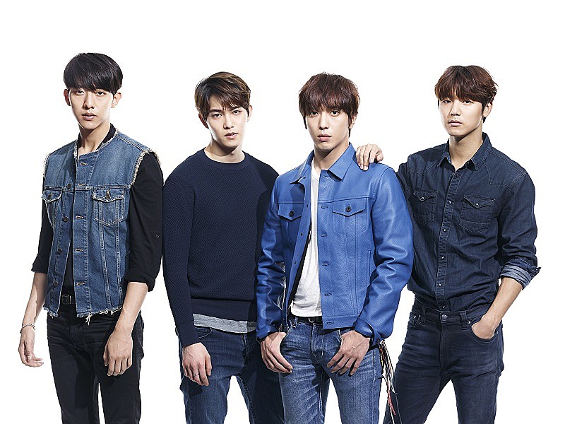 CNBLUE、2015年のアリーナツアー大阪城ホール公演をWOWOWで独占放送決定