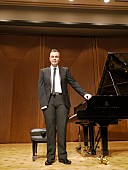 「左手のピアニスト、ニコラス・マッカーシーのショウケース開催、「否定的なメッセージは、視点を変えればポジティブにできる」」1枚目/2