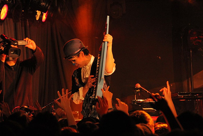 H ZETTRIO「」2枚目/4