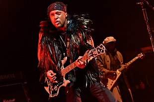 「ディアンジェロ再降臨に5,000人が熱狂したジャパンツアー初日レポートが到着」