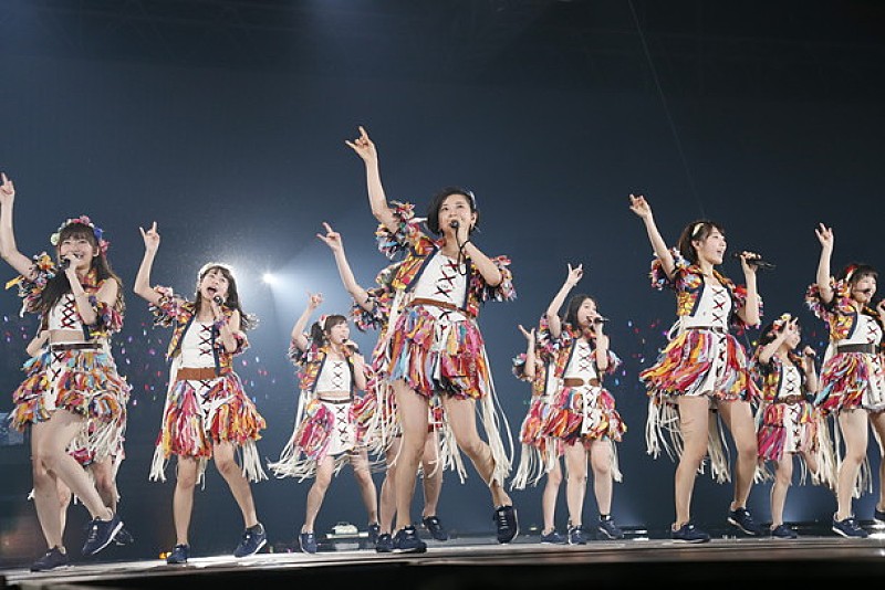 HKT48「HKT48 地元福岡での初アリーナ公演でサプライズ連発 指原「これでHKT48、全てのチームが揃いました」」1枚目/15