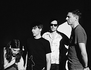 「あのルー・リードも魅了したホーリー・ファック、約6年ぶりの最新作はダンス・パンク・サウンドの金字塔」