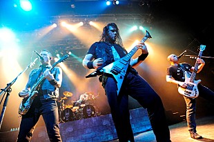 「トリヴィアム 「最高のメタルの国に戻ってこられて光栄」ボルテージ上がりまくりの東京公演ライブ・レポート」