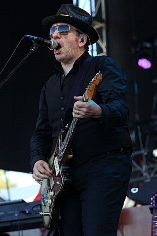 「エルヴィス・コステロ 原点に戻るソロ・ショウ【Detour】を2016年9月に東京＆大阪で開催」