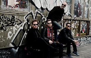 「 FM802のYou Tube企画「FUJI ROCK  倶楽部」にTravisが登場！」