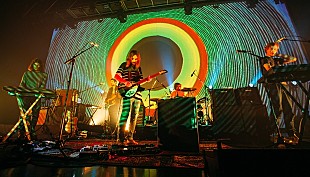 「「YES I'M CHANGING」 僕は変化を恐れない―テーム・インパラ来日公演レポート」