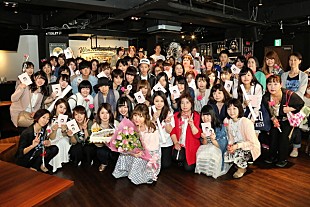 「MACO、母の日にファンイベントで全国のママに歌で感謝を伝える！」