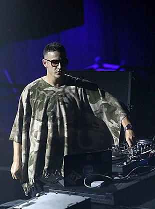 「DJスネーク、スクリレックスとの新コラボ曲をチラ聴かせか」