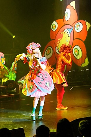 「きゃりーぱみゅぱみゅ、3度目のワールドツアーがシンガポールからスタート」