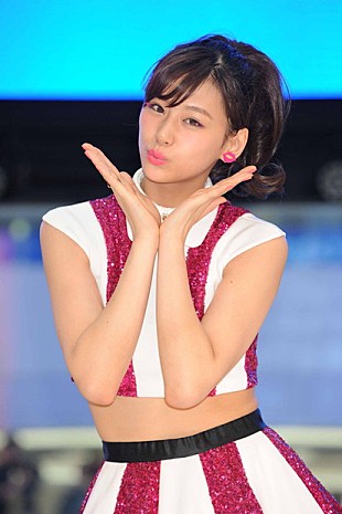 「西内まりや「Chu Chu Chu♪」キュートな“キス”ダンスで3千人魅了」