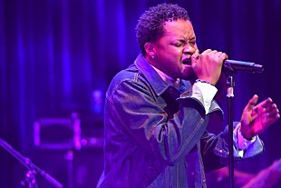 「BJ・ザ・シカゴ・キッド、初来日公演をレポート！逞しい声と狂おしいほどの感情移入でステージを魅了」