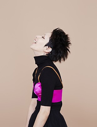 「木村カエラ デビュー12周年を迎え“心をゴミ箱ではなく宝箱に”新曲「BOX」MVメイキング公開！」