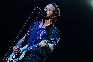 「【ボナルー・フェスティバル】パール・ジャム/マックルモア＆ライアン・ルイス/カマシ・ワシントンが出演した3日目のレポート＆写真が到着」