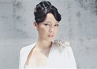 「NAOMI YOSHIMURA 第2子女児の出産をブログで発表」