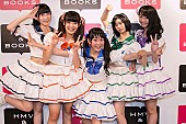 ＳＵＰＥＲ☆ＧｉＲＬＳ「スパガ 新人5名がハードな夏の強化合宿を開始、新作『ラブサマ!!!』では松浦亜弥を題材にしたコールも」1枚目/5