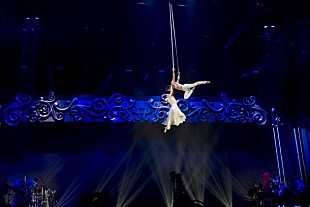 「浜崎あゆみ 命綱なしで宙へ！ 聖地で創造した最高峰の総合芸術「どれだけ愛せるかなんだよ」涙の熱唱も」