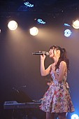 上野優華「上野優華 涙を誘うバラードの女王？ アイドルの匂いかぐ悶絶女子？ 可愛い顔に隠された実態（3周年イベント取材記事）」1枚目/3