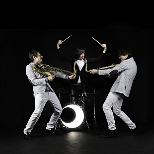 「これぞ新感覚ジャズ！ブルックリン発の異色ストリートジャズ・トリオによる最新作が完成」