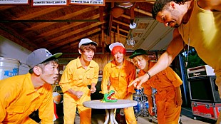 「04 Limited Sazabys 外国人美女とはしゃぐ「Warp」MV解禁」