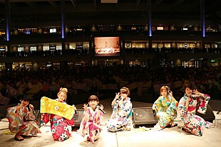 「リトグリ 新シングル発売イベントに“超キュートな浴衣姿”で登場」